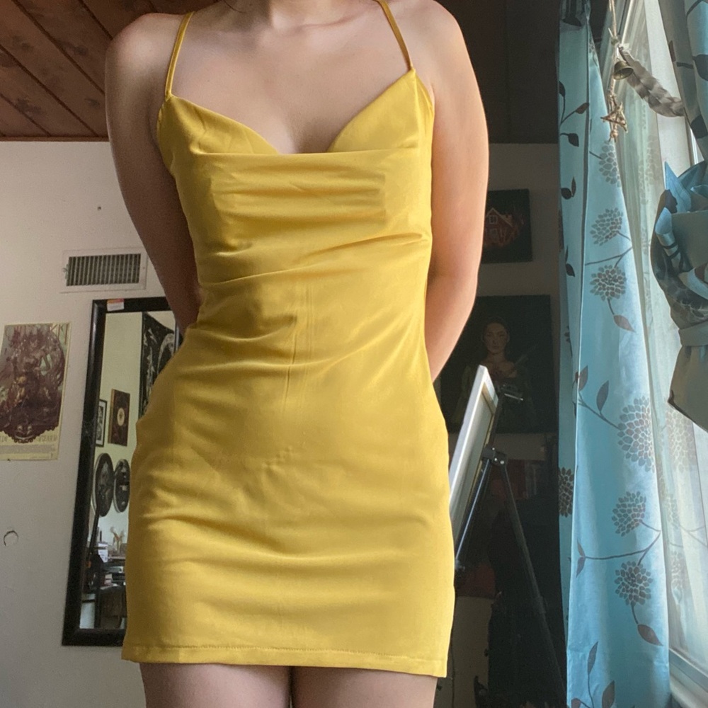 Elegant Yellow Spaghetti Strap Dress